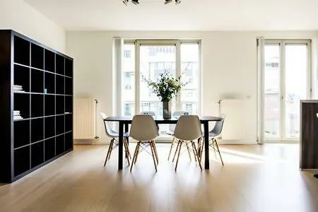 New Design Apartment In Brüssel